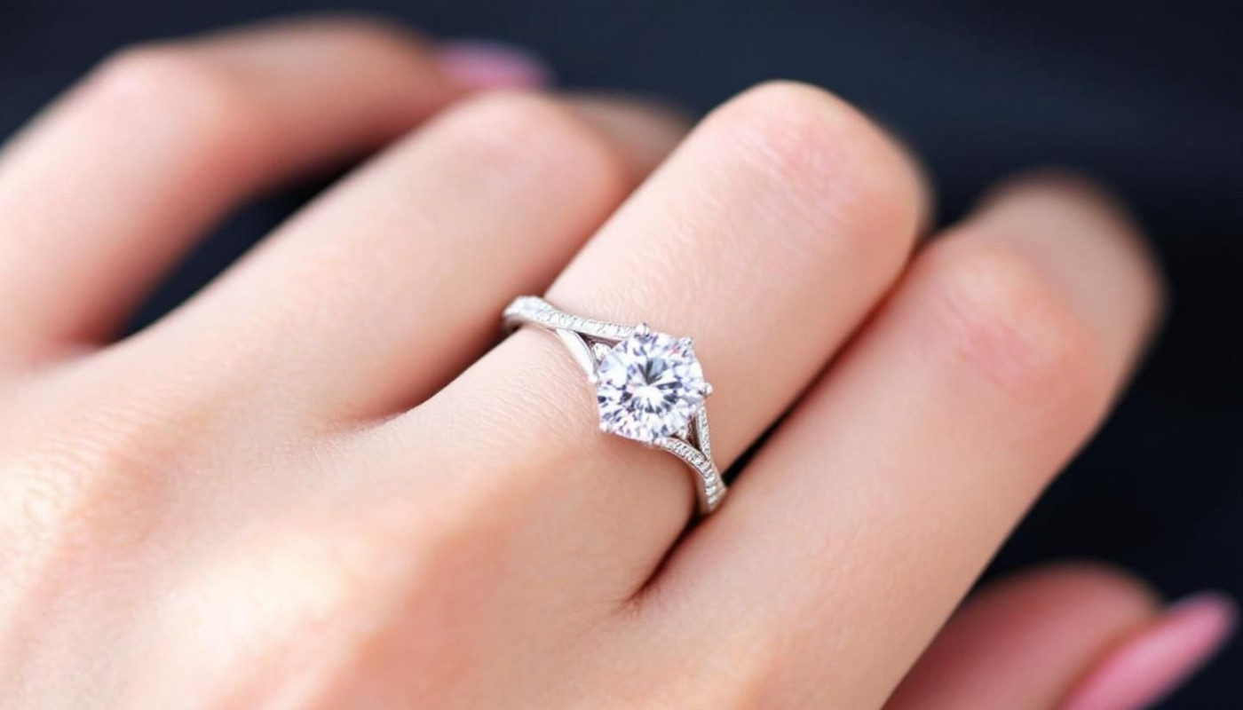 Bijoux - Trouver une bague de promesse abordable sans compromettre la qualité